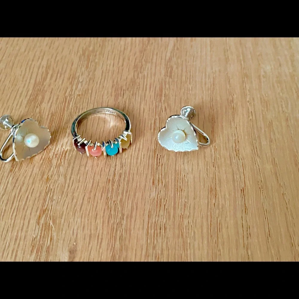 925 Silver ring and 925 silver earrings - Picture 1 of 7